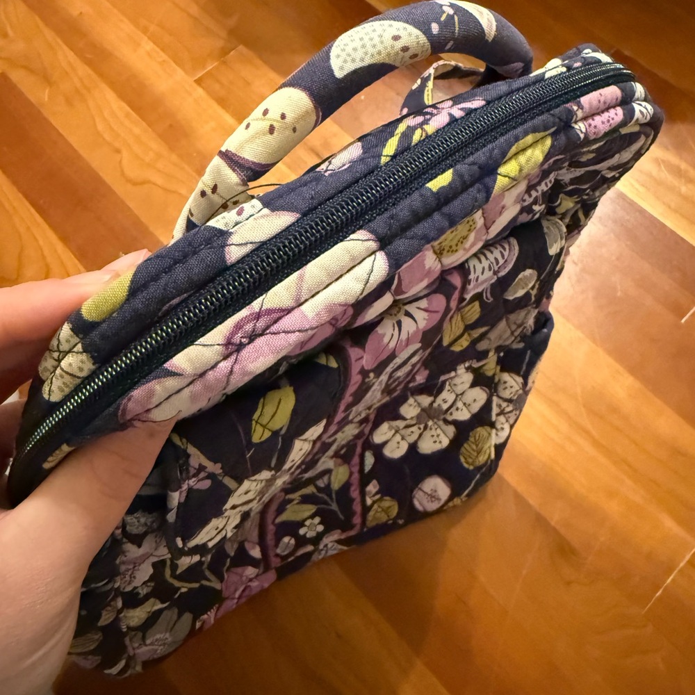 Vera Bradley small backpack in retired "Floral Nightingale" - Picture 4 of 13